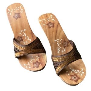 Floral Sandals Size 38(7)